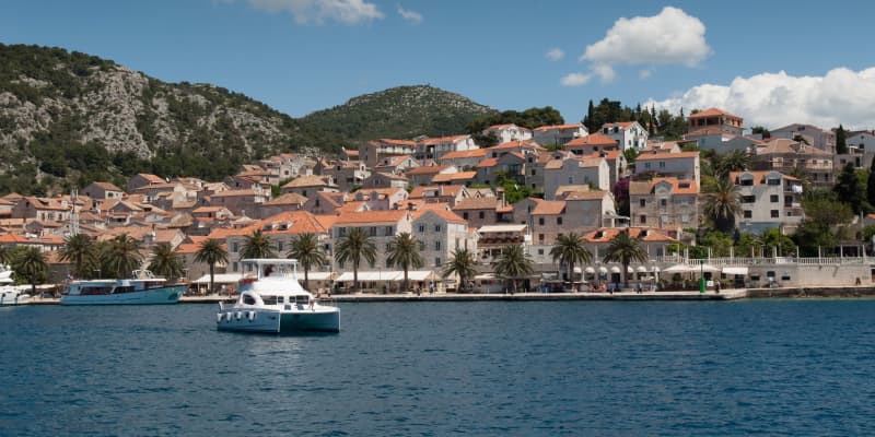 Sailing in Hvar
