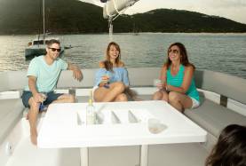 Moorings 5000 flybridge