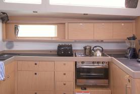 Moorings 48.4 saloon