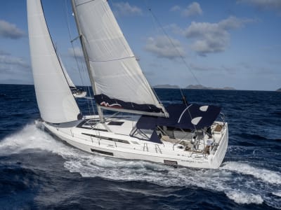 Moorings 52.4 – 4 Cabin Monohull